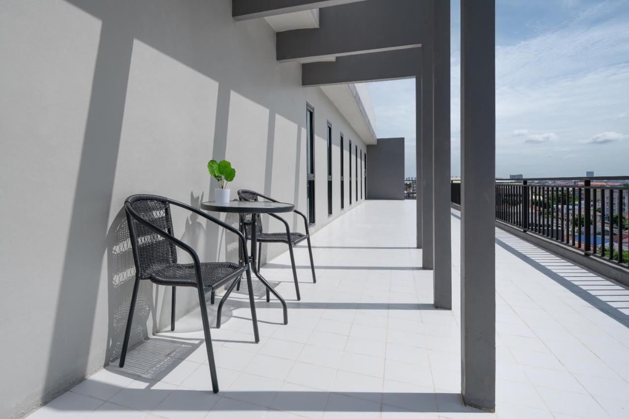 Icheck Inn Darisa Ngamwongwan Ban Bang Khen Exterior foto
